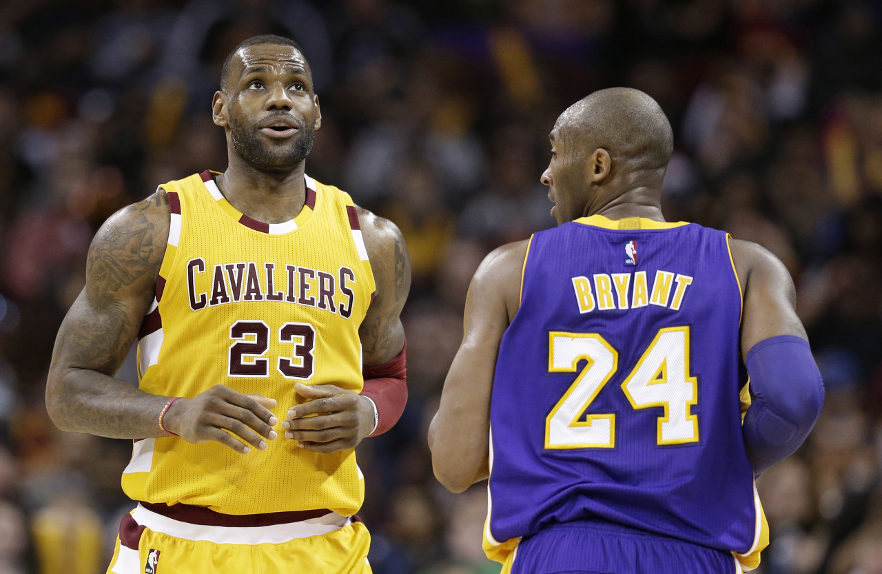 开云体育平台-圣诞夜60分不是传说！詹姆斯500+前无古人 库里一遇圣诞就隐身？