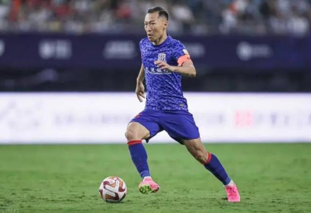 开云网址-吴曦绝杀拖住领头羊！双沪争冠PK赛申花暴露出隐忧