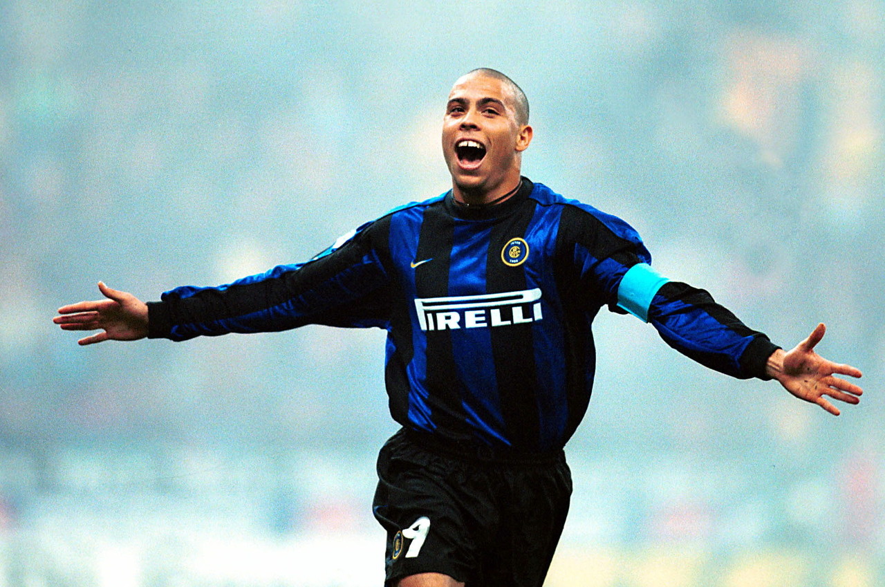 开云体育平台-詹尼凯达：罗纳尔多是外星人防不住 卡佩罗说过梅西会是世界最佳